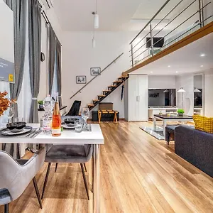 Sweet Dreams At Oktogon Downtown Apartment Budapest